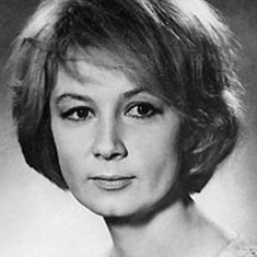 Alla Demidova