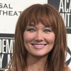 Lari White