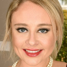 Elle McRae