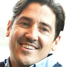 Jonathan Knight
