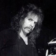 Claude Schnell