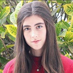Matilde León