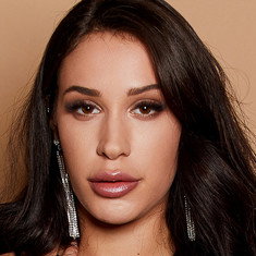 Lola Bellucci