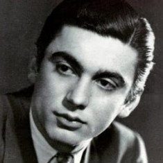 Dimitris Horn