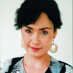 Éva Szerencsi
