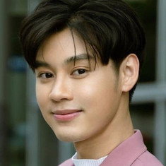 Kanok Kanokpol Moonhong
