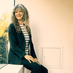 Claire Lindley