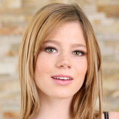 Mia Collins