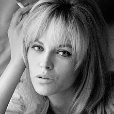 Nathalie Delon