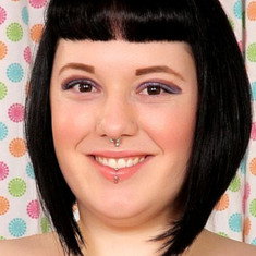 Alexxxis Allure