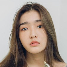 Jennis Oprasert