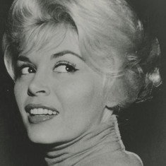 Sandra Giles