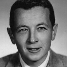 Gil Stratton