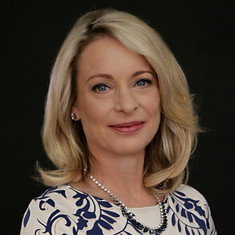 Deirdre Wolhuter
