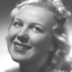 Božena Šustrová