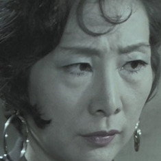 Lee Hwang-ja