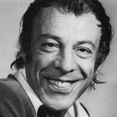 Münir Özkul