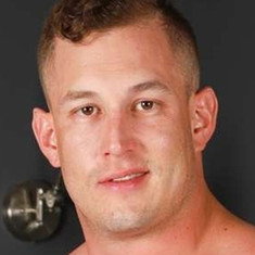 Brock Kniles