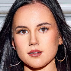 Iris Leon