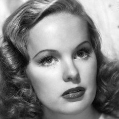 Peggy Cummins
