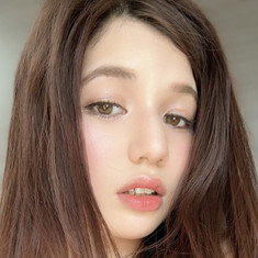 Karen Lauren