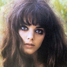 Tina Aumont
