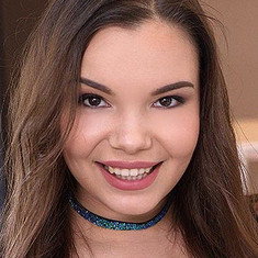 Sofia Lee