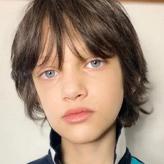 Peter DeSouza-Feighoney