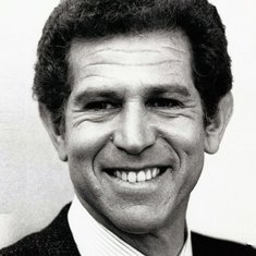 Tony Roberts