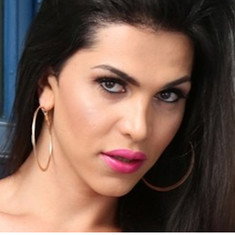 Raphaella Ferrari
