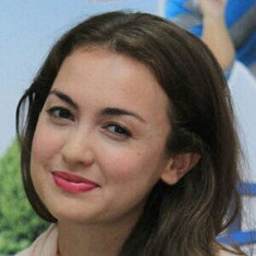 Rianti Cartwright