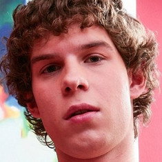 Julian Tomlinson