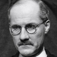 Angus MacKay