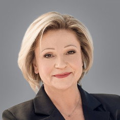 Anna Udvarias