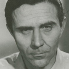 Erik Hell