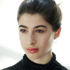 Nina Pons