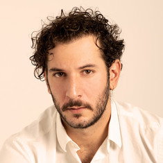 Carlos Troya