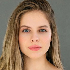 Angelina Pakhomova