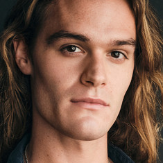 Pierce Wallace