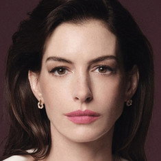 Anne Hathaway