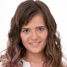 Lizi Vogue
