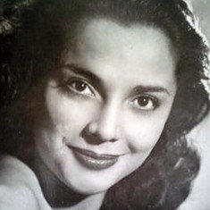 Alba Castellanos