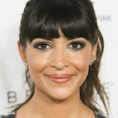 Hannah Simone