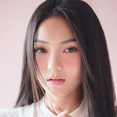 Thuỷ Top