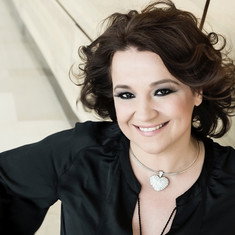 Erika Náray