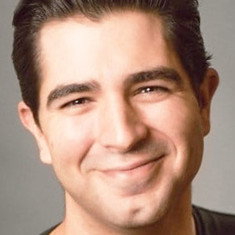 Justin Rupple