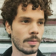 Liev Carlos