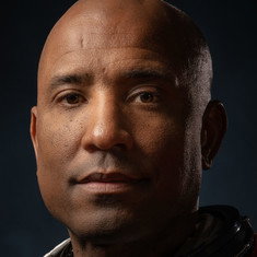 Victor Glover