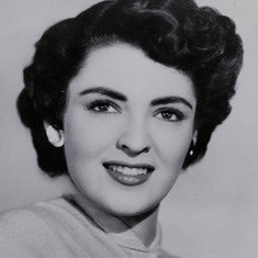 Suzan Ball