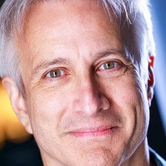 Bronson Pinchot